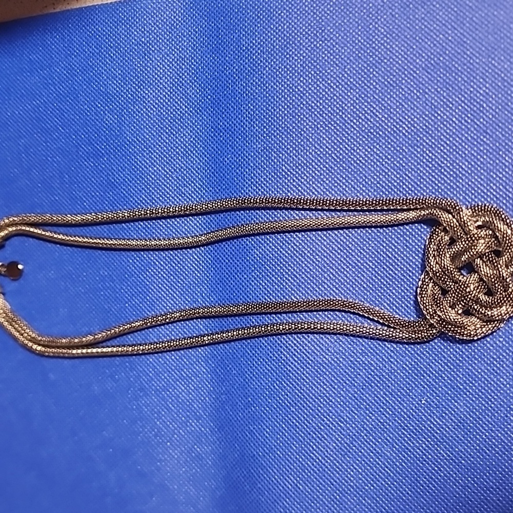 Black And Silver Toned 17 Inch Knot Pendant Necklace - Picture 2 of 4